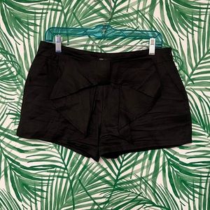Boutique black shorts size Large